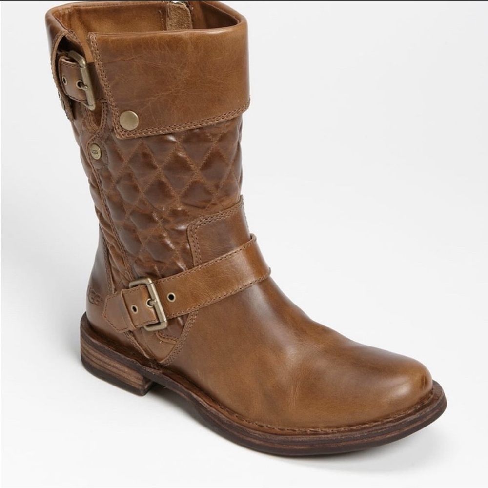 UGG Australia Conor Boot in Fawn, Size 7.5.